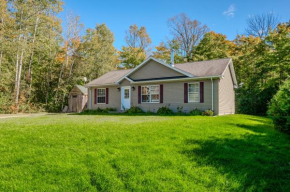 Cozy Cottage In Miller Lake